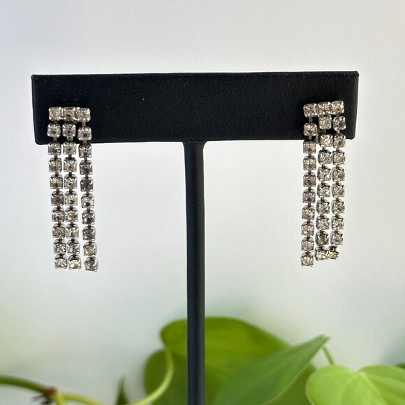 Vintage Clear Rhinestone Clip-On Dangle Earrings 1.5" Drop For Women - Picture 1 of 6